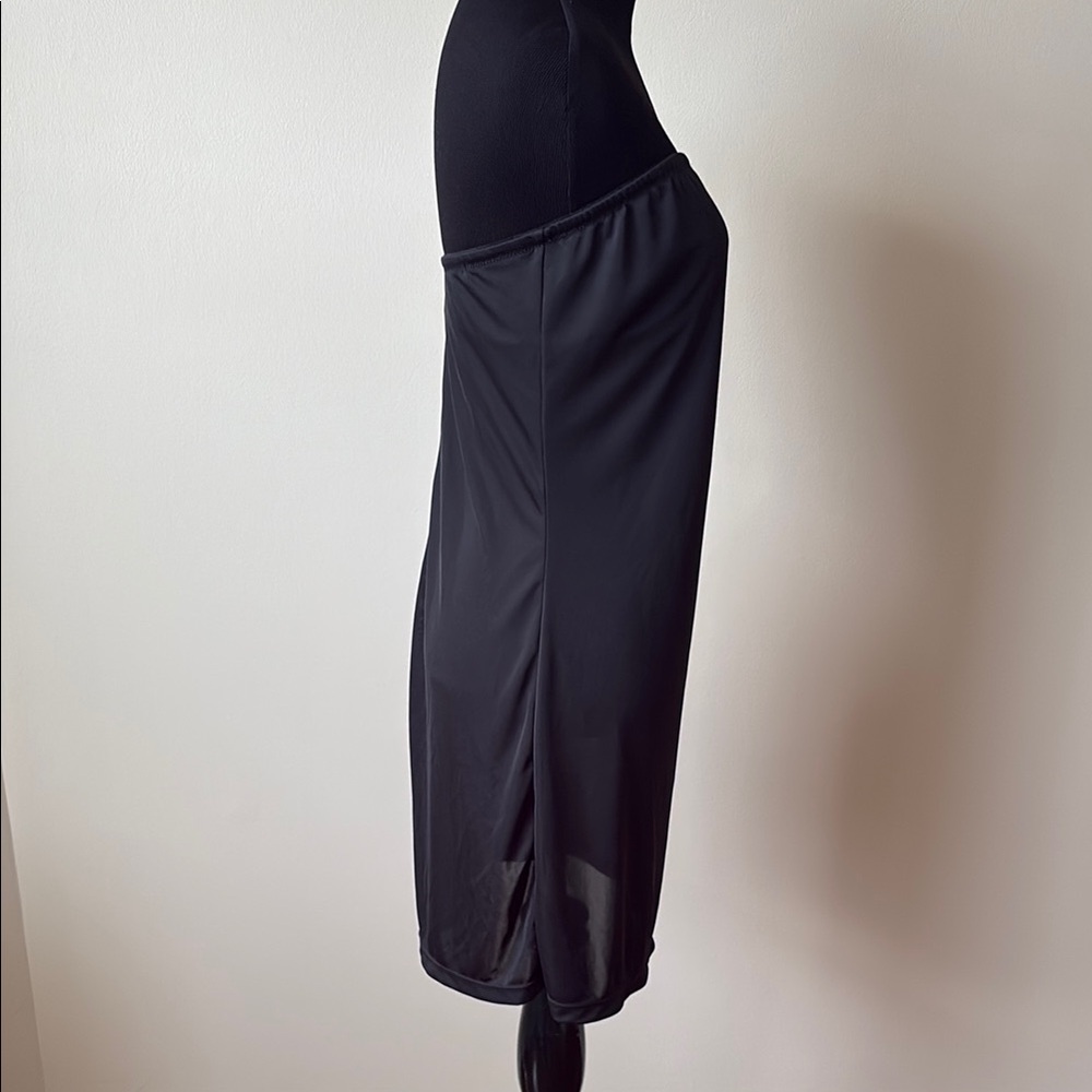 Black Strapless Slip with shelf bra - Picture 4 of 10